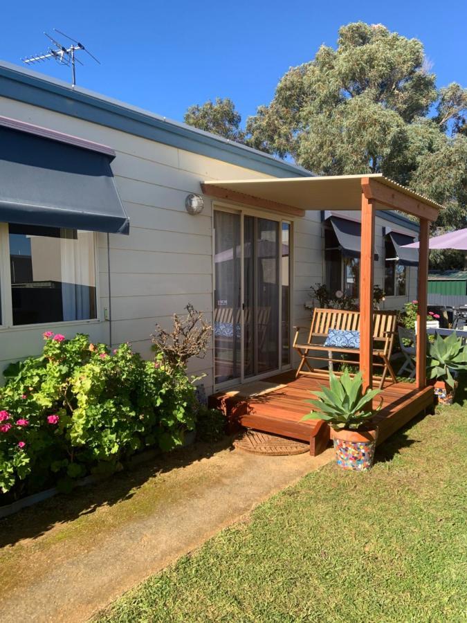 Moana Beach Sunset Holiday Accommodation A エクステリア 写真