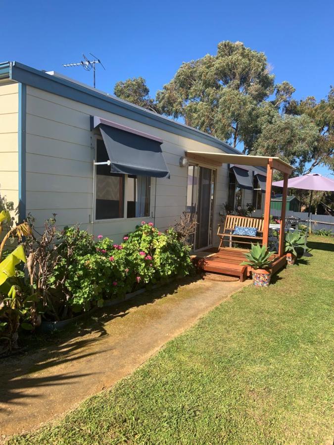 Moana Beach Sunset Holiday Accommodation A エクステリア 写真